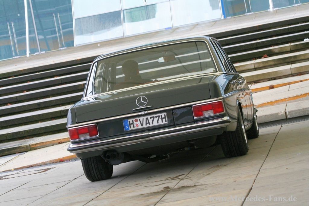 Mercedes Benz W114 M110 Swap Rial